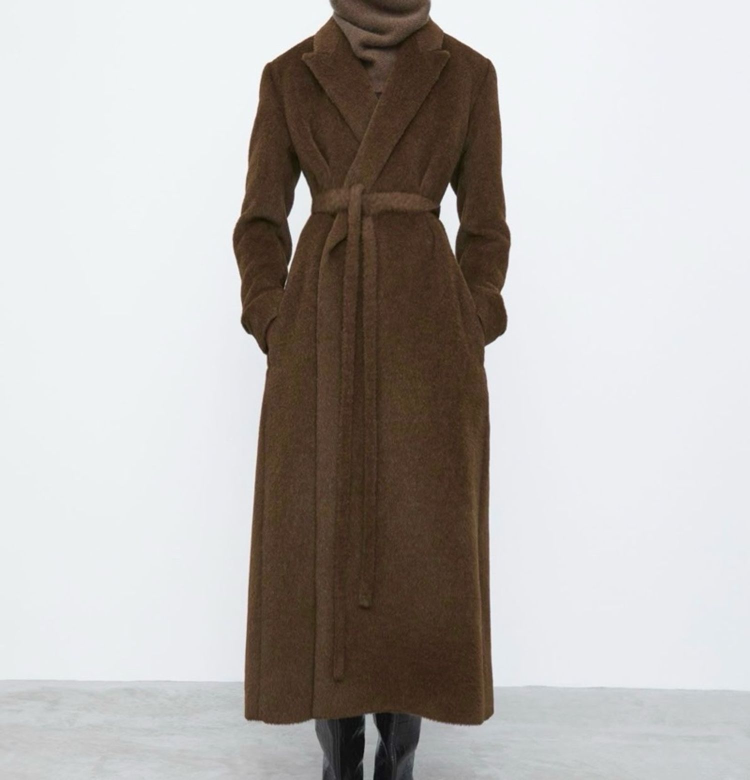 Бэлэн бор пальто