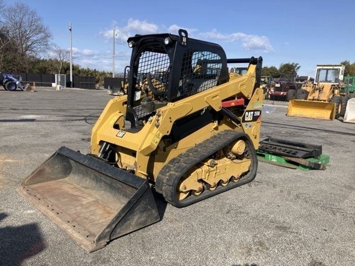 CAT skid steer
