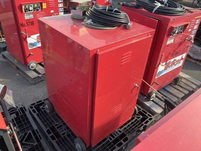 Өндөр даралтын угаалгын машин