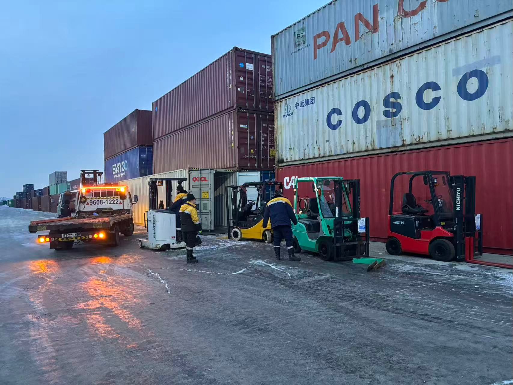 Шинэ техникүүд буулаа