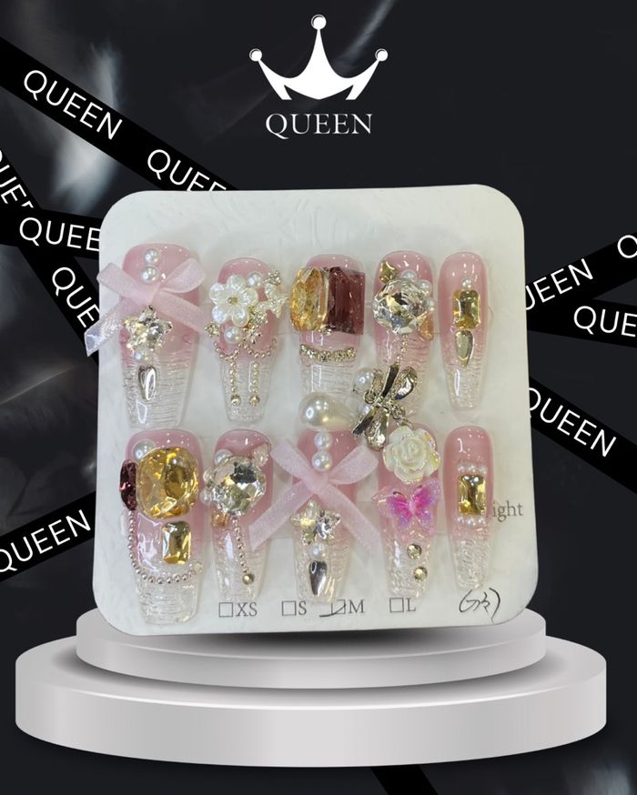 Наадаг хумс 