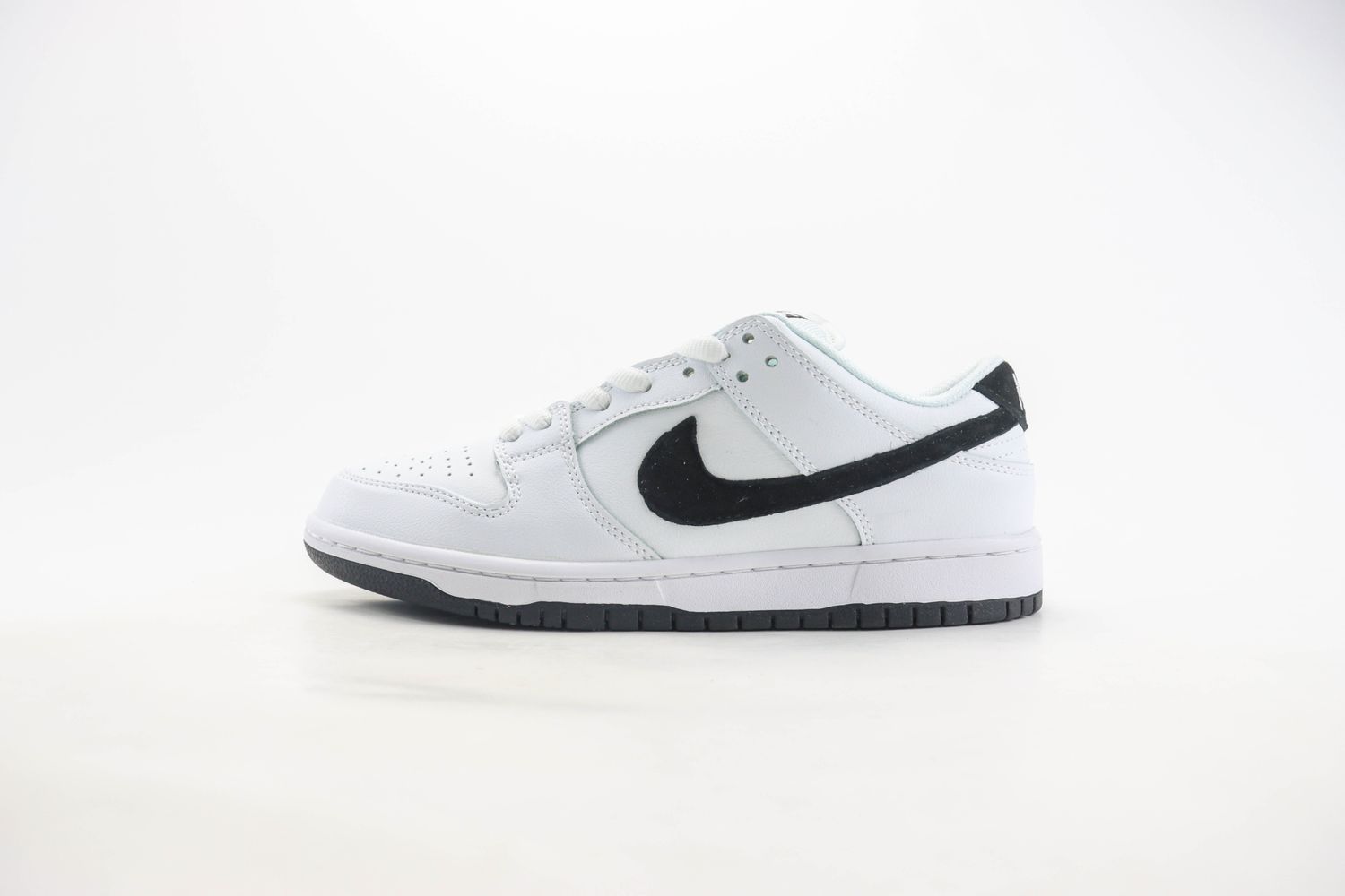 Nike SB Dunk Low White Black