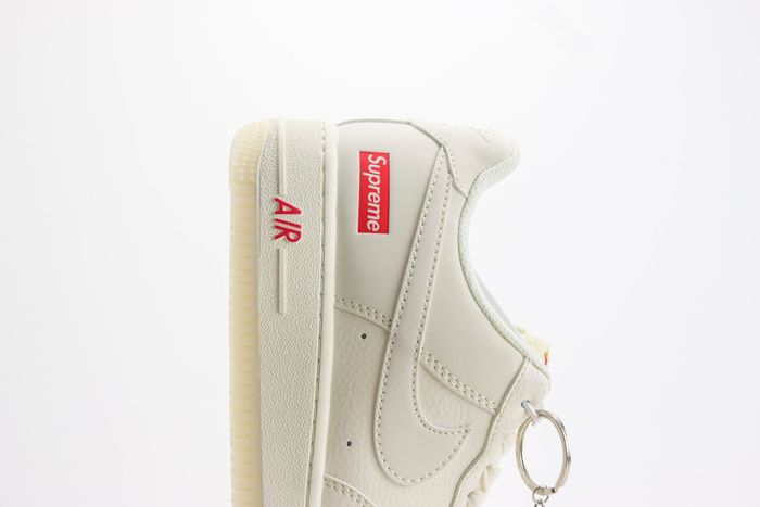 Nike Air Force 1 LOW x supreme 78