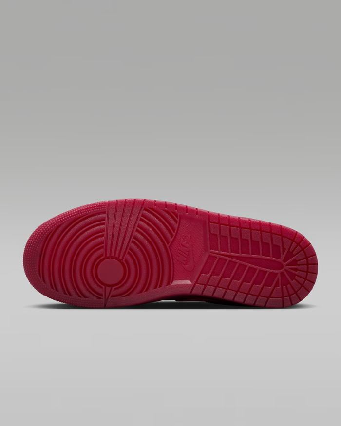 Air Jordan 1 “Valentine’s Day”