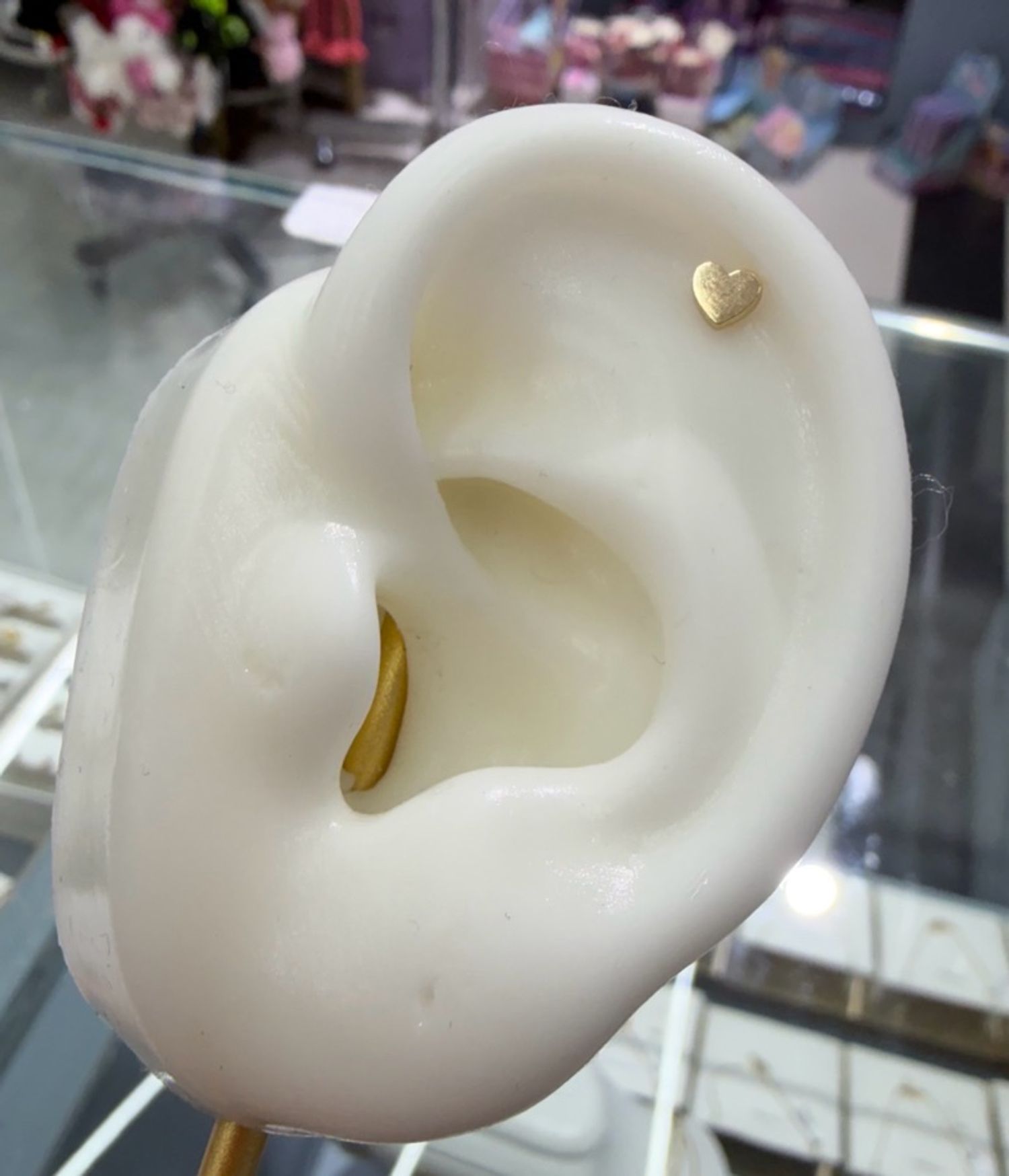 Зүрхэн монет piercing