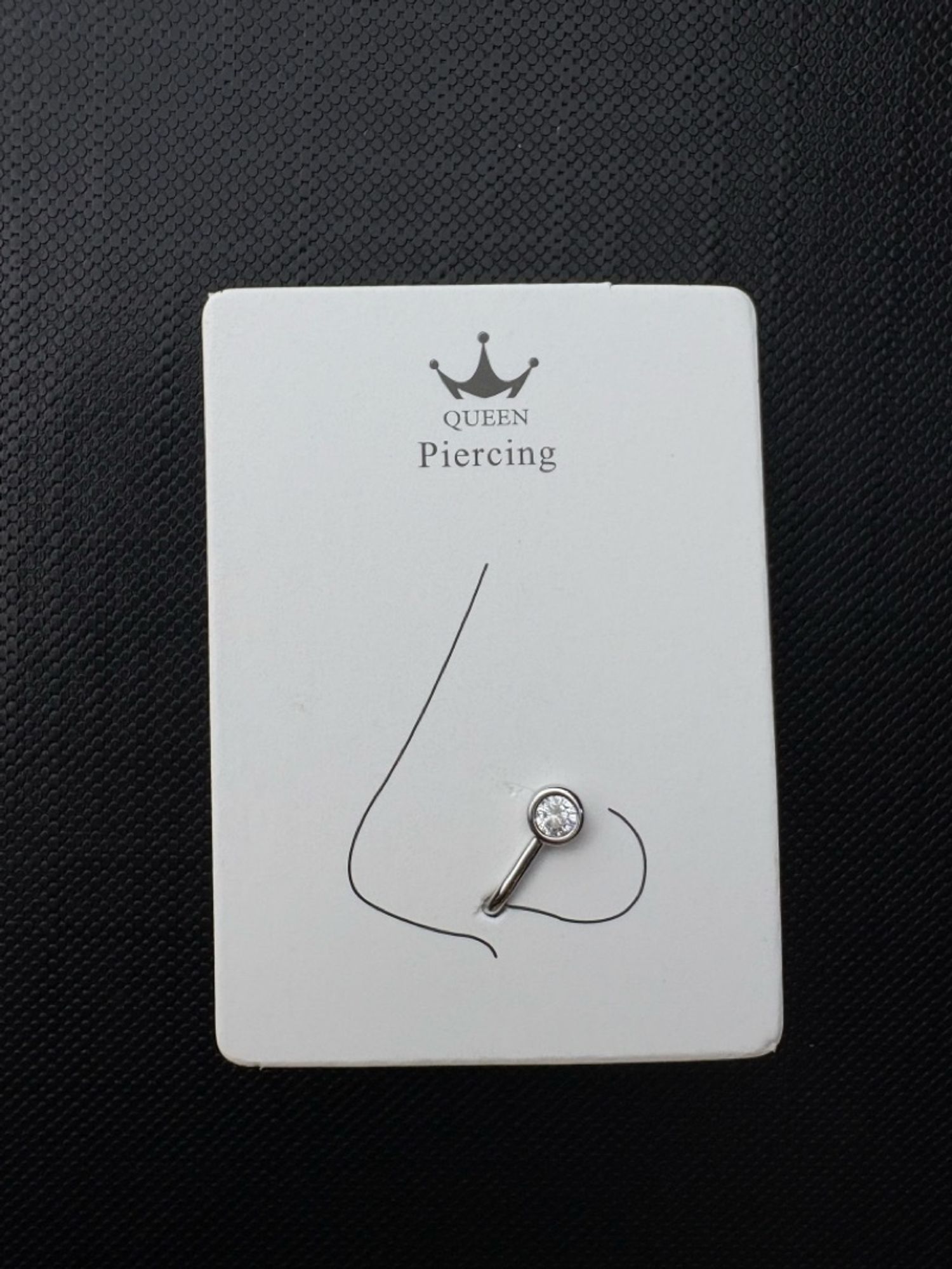 Хамрын хавчдаг ээмэг