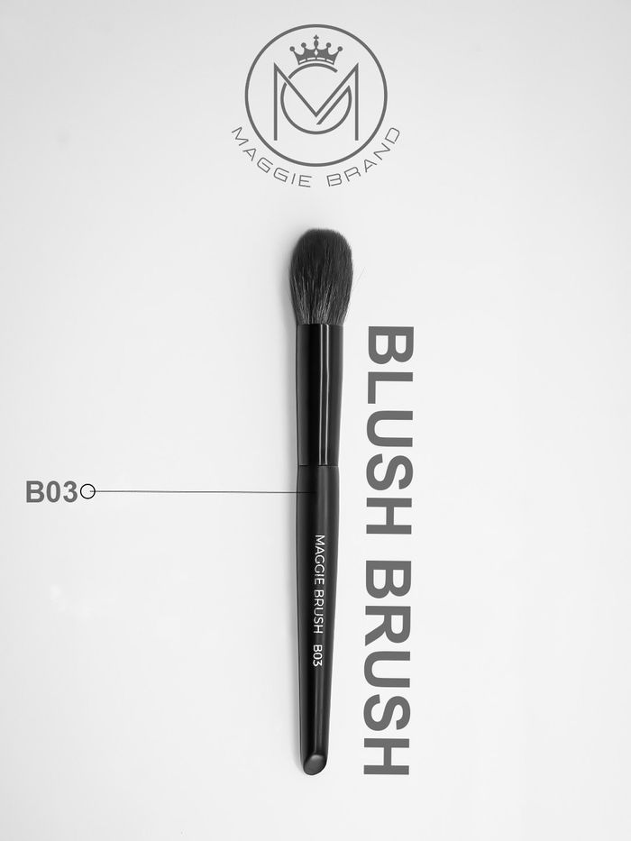 BLUSH BRUSH