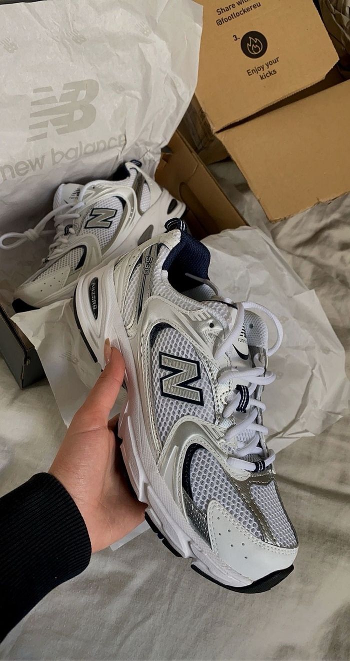 New Balance 530