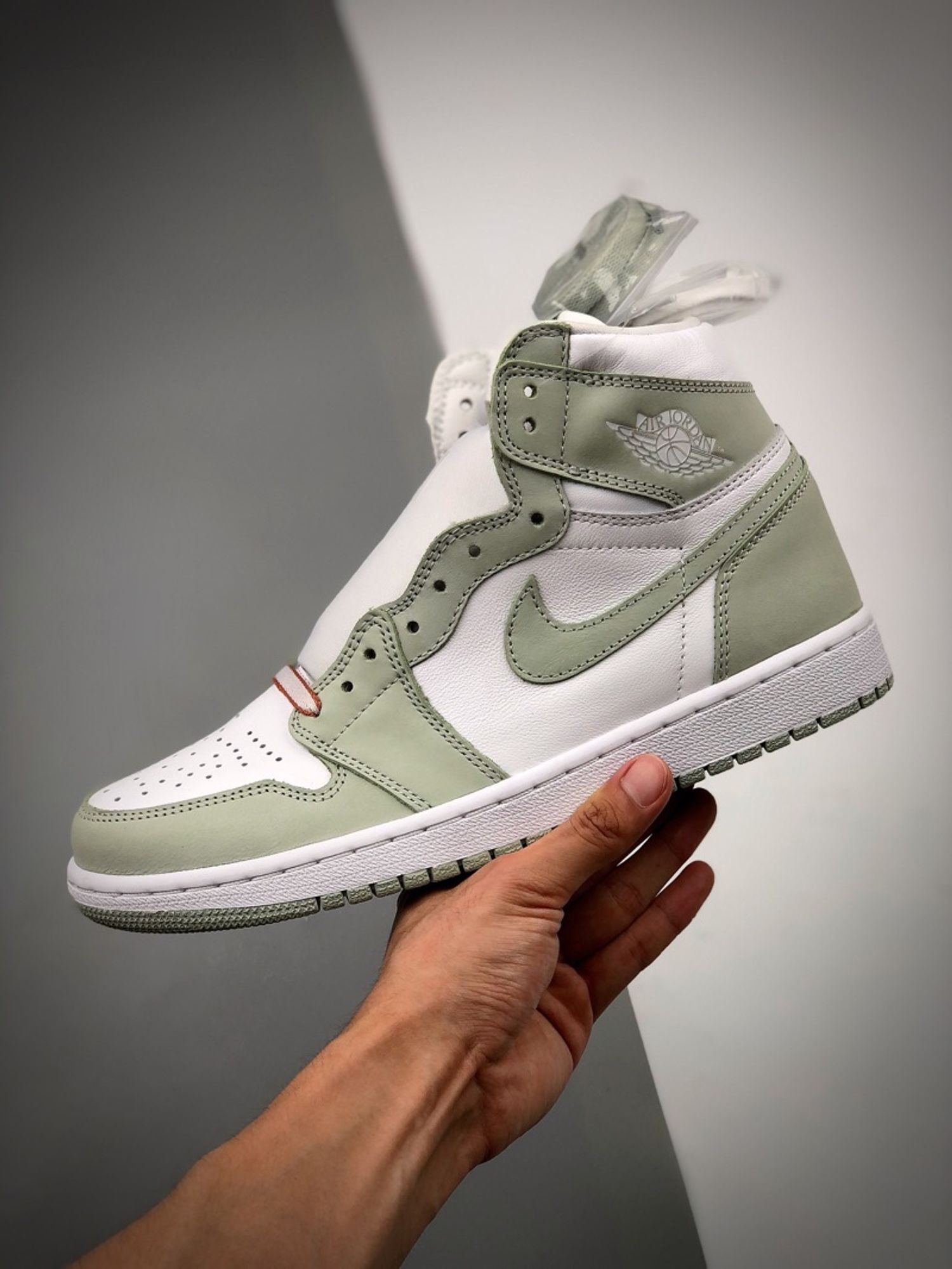 Air Jordan 1 High OG “Seafoam”