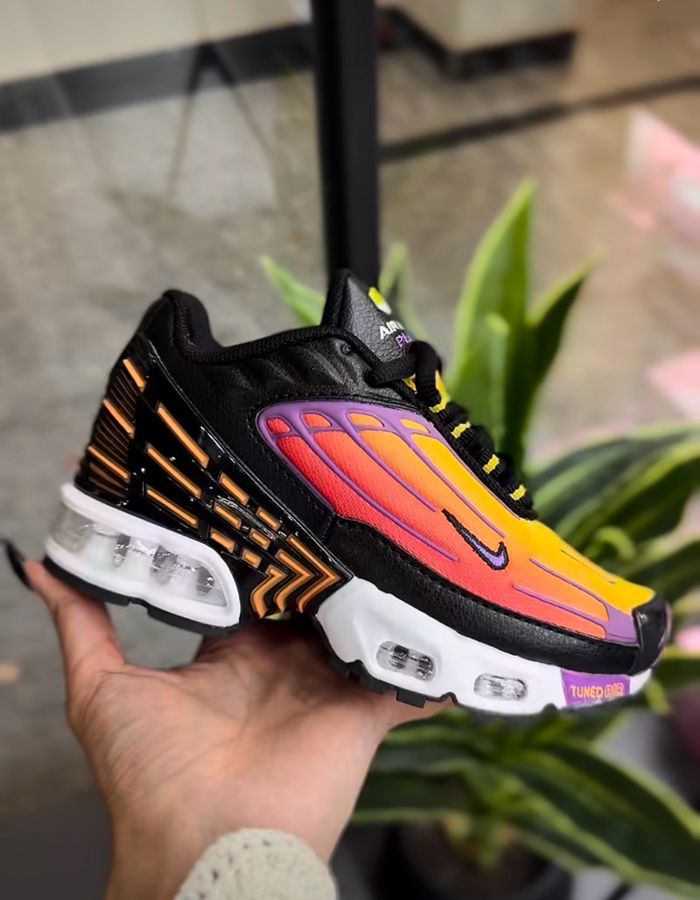 Airmax Plus 3 Green Red Black