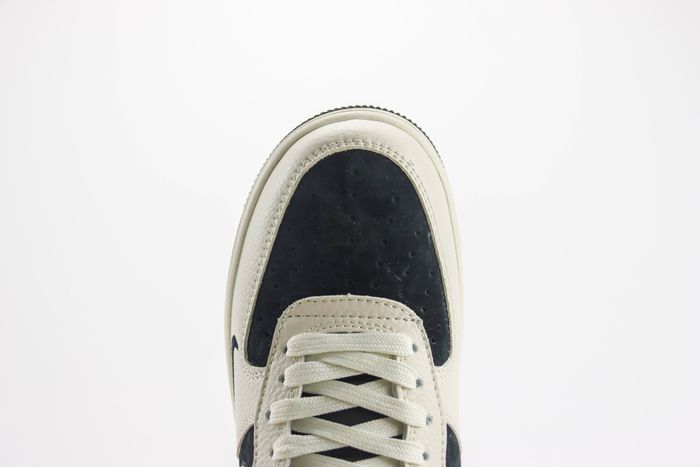 Nike Air Force 1 Low x supreme 58