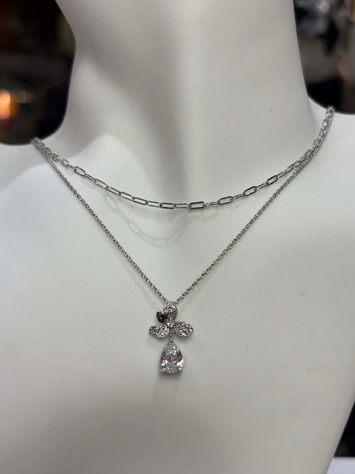 Гоёмсог хүзүүний зүүлт  