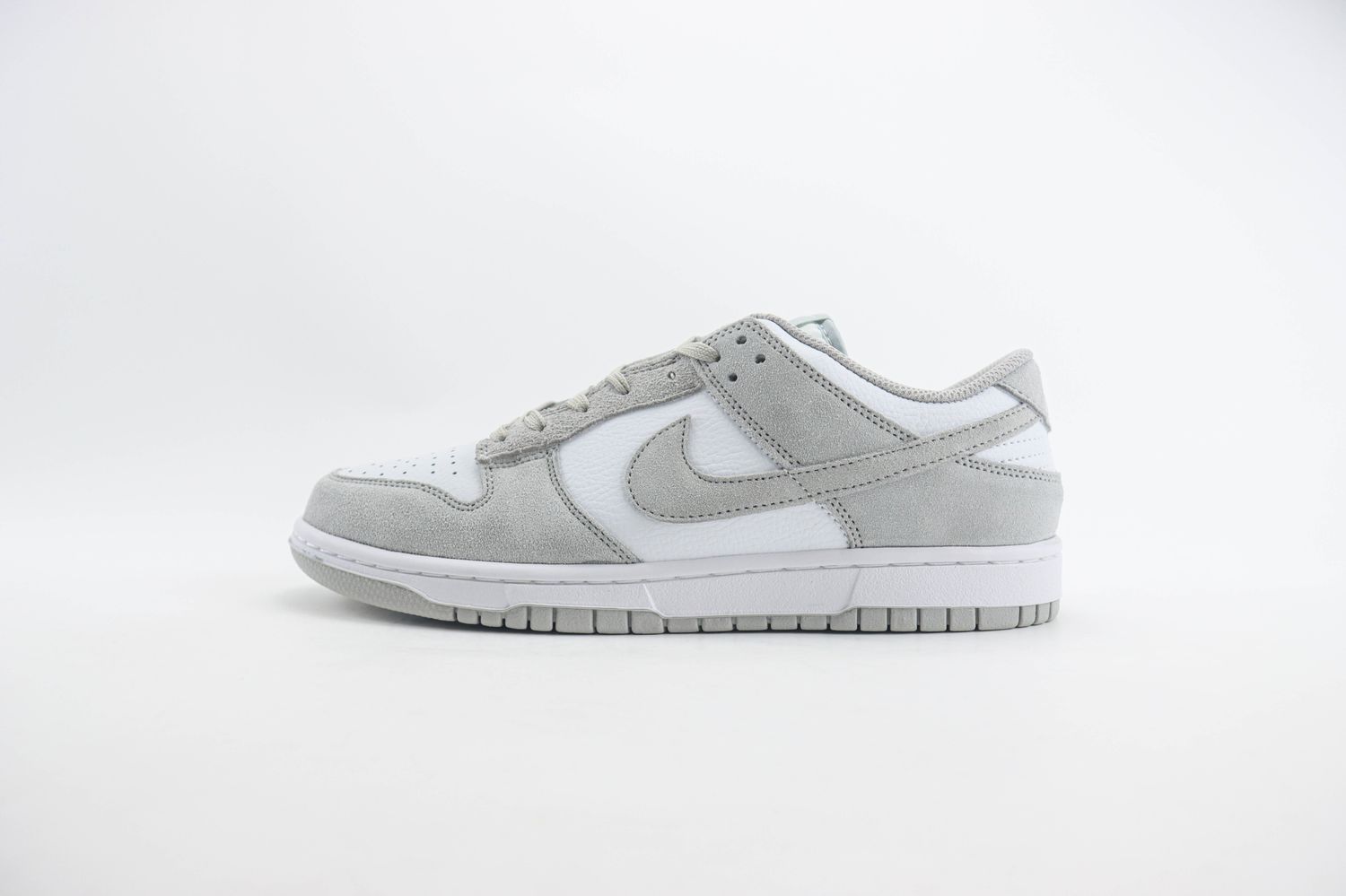 Nike Dunk Low SE White Light Pumice