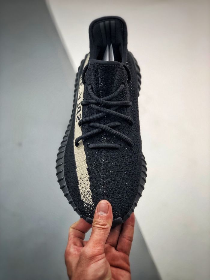 Yeezy 350 Boost V2 “Oreo”