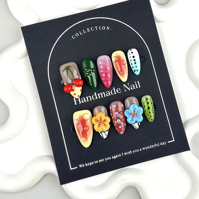 Наадаг хумс