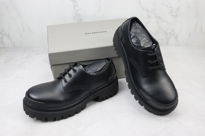 Balenciaga Strike 