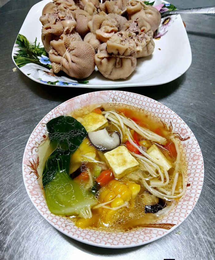 Үдмэг: Гүзээнд боосон бууз ирлээ😋😋
