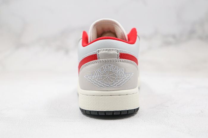 Jordan 1 Low Night Track