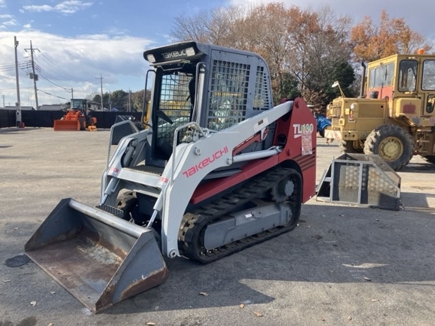 Takayuchi skid steer