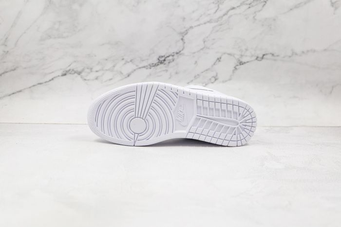 Jordan 1 Low Triple White (2019)