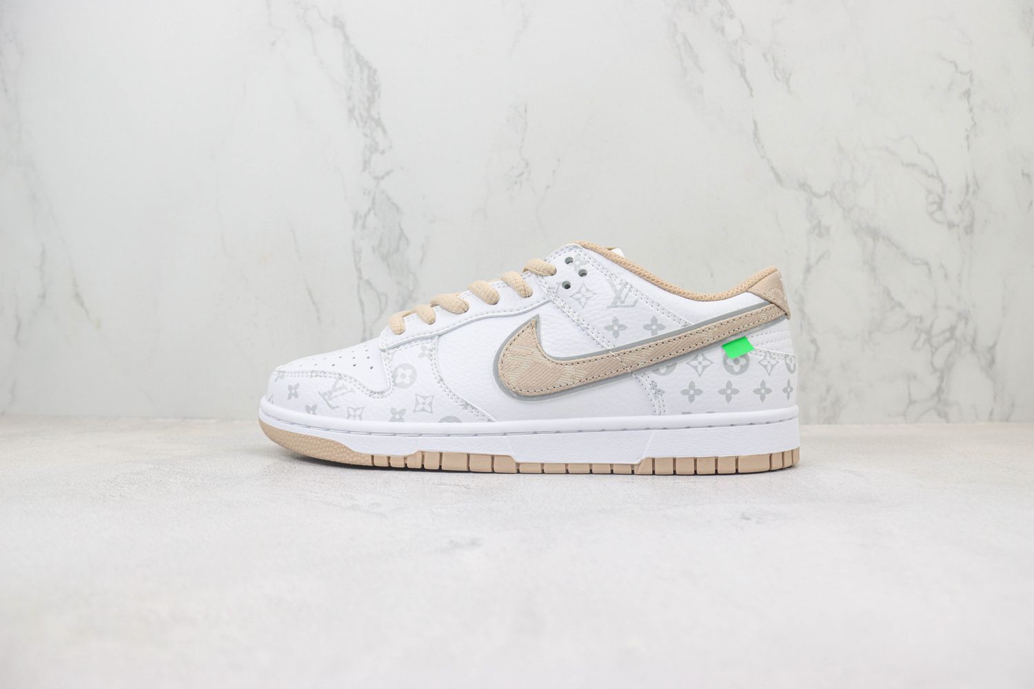 Nike SB Dunk Low x LV 103
