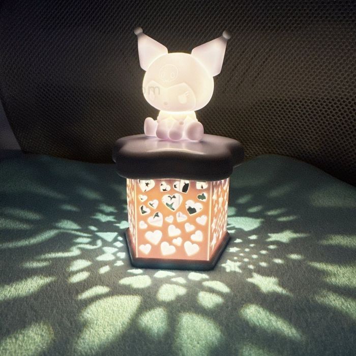 Ширээний гэрэл Kuromi