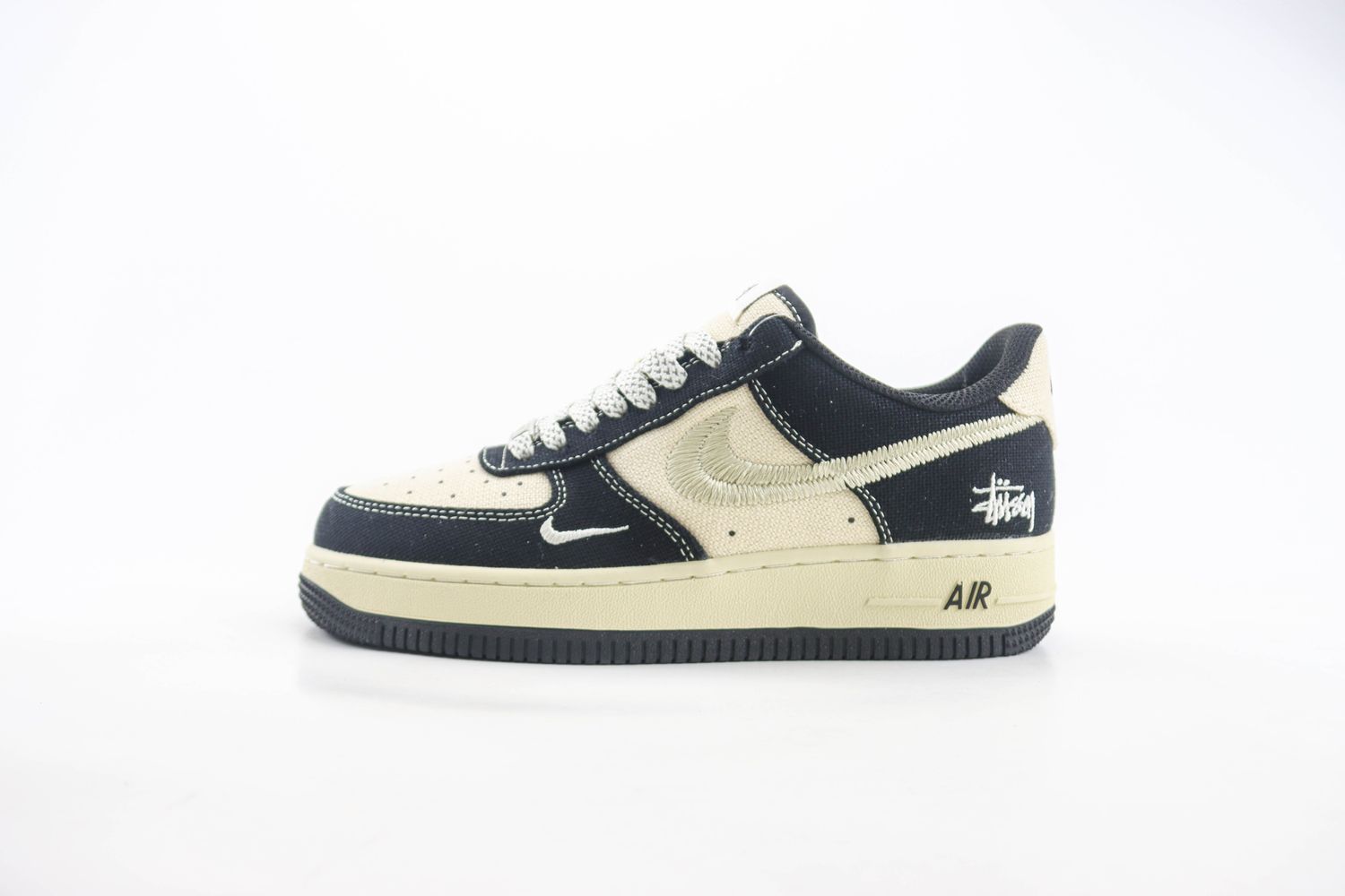 Nike Air Force 1 Low x Stussy 44