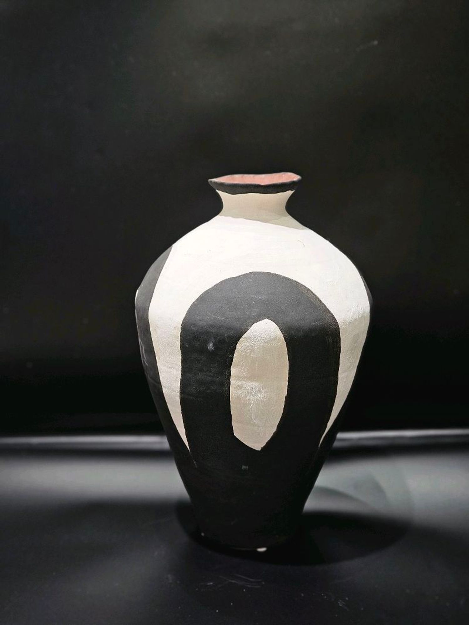 Хар цагаан өндөр ваар