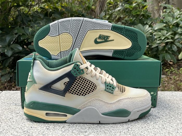 Nike Air Jordan 4 Retro Basketball Shoes