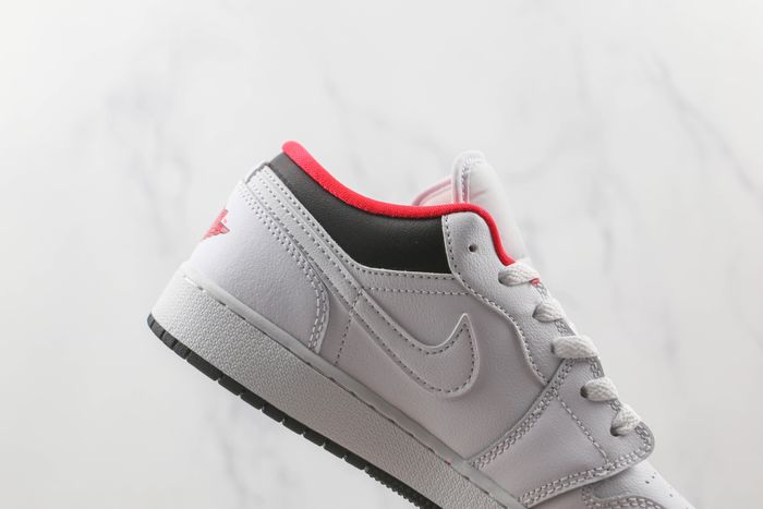 Jordan 1 Low White Black Infrared (GS)