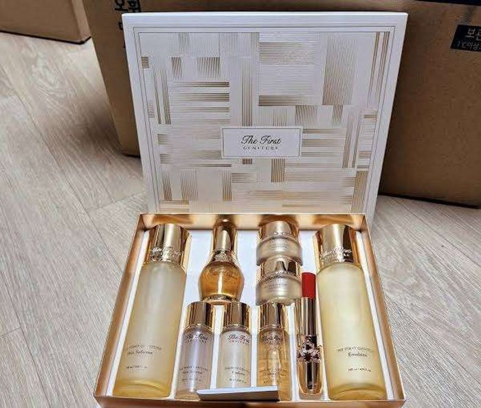 The first geniture signature set