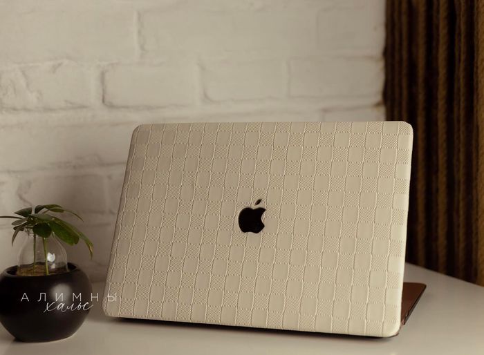 MacBook case Square White