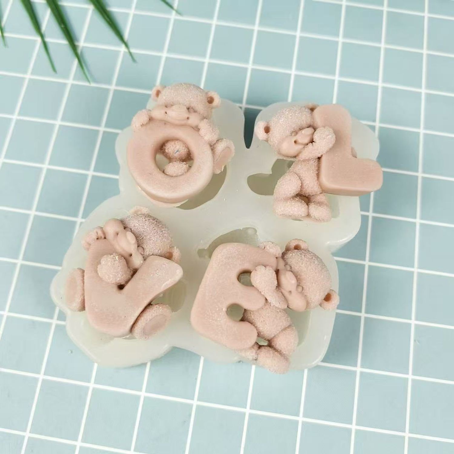 Love чимэглэл