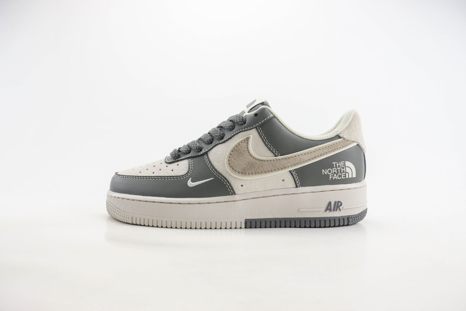 Nike Air Force 1 Low x the north face 16