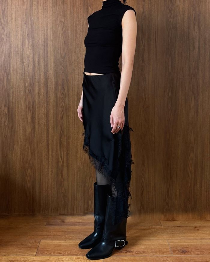 https://cdn.zochil.shop/6c4b14c9-7ade-4d70-8fce-5b2f80b96308_t700.jpg