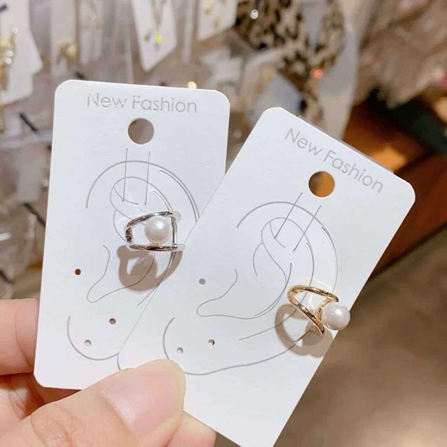 Мөгөөрсний хавчдаг ээмэг  