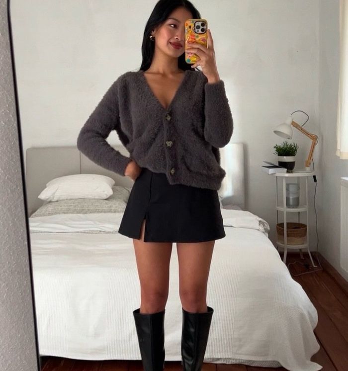 MINI SKIRT