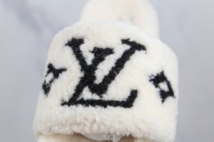 Louis Vuitton Fur Slippers white