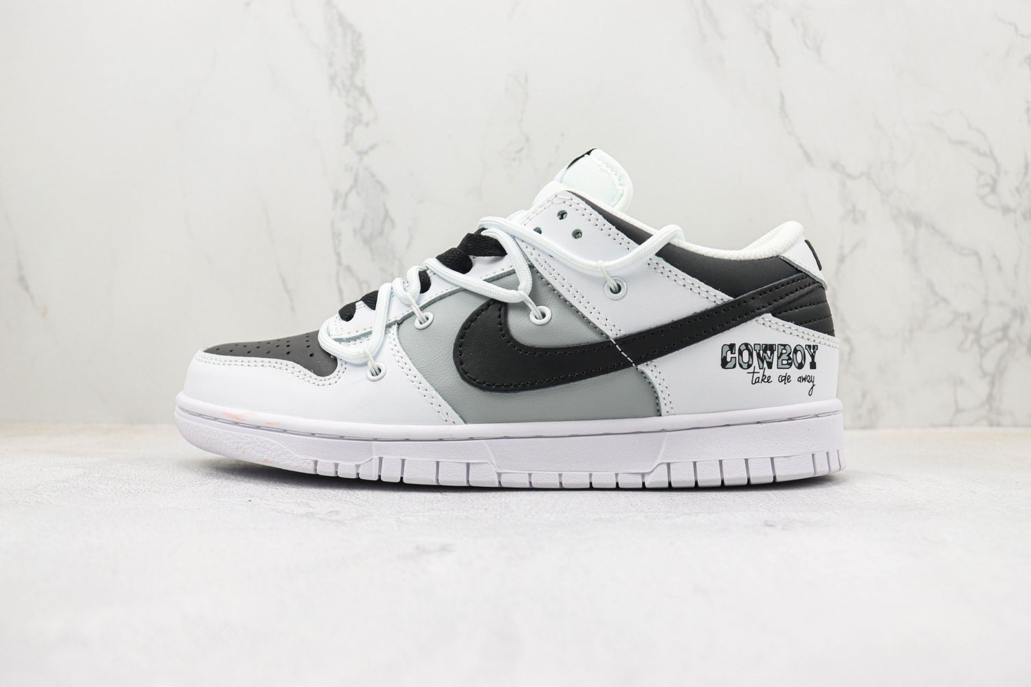  NK SB Dunk Low 56