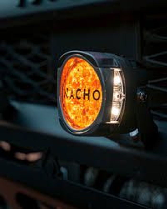 Nacho Quatro Combo / Копудны гэрэл