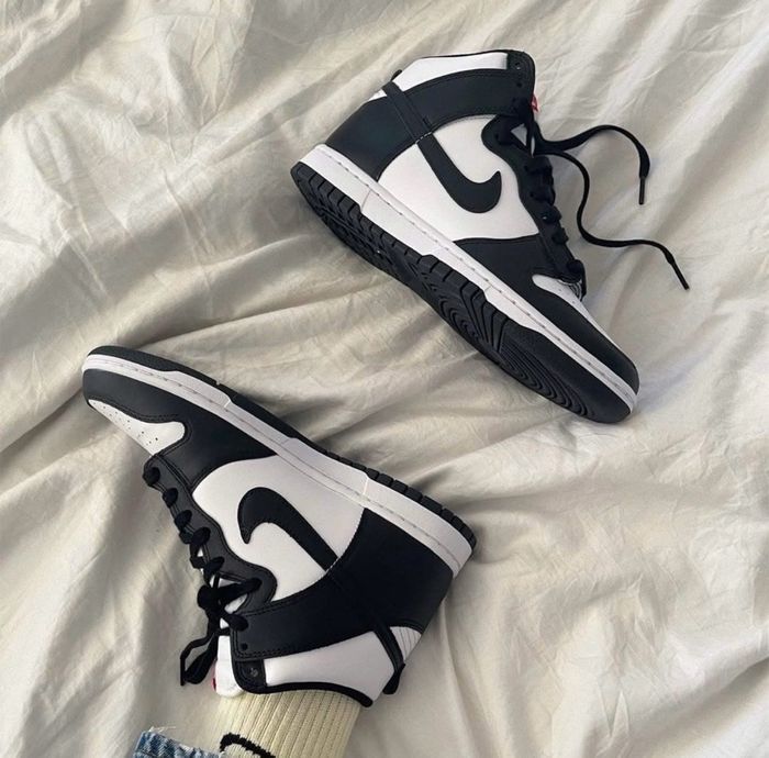 Nike Dunk High Panda
