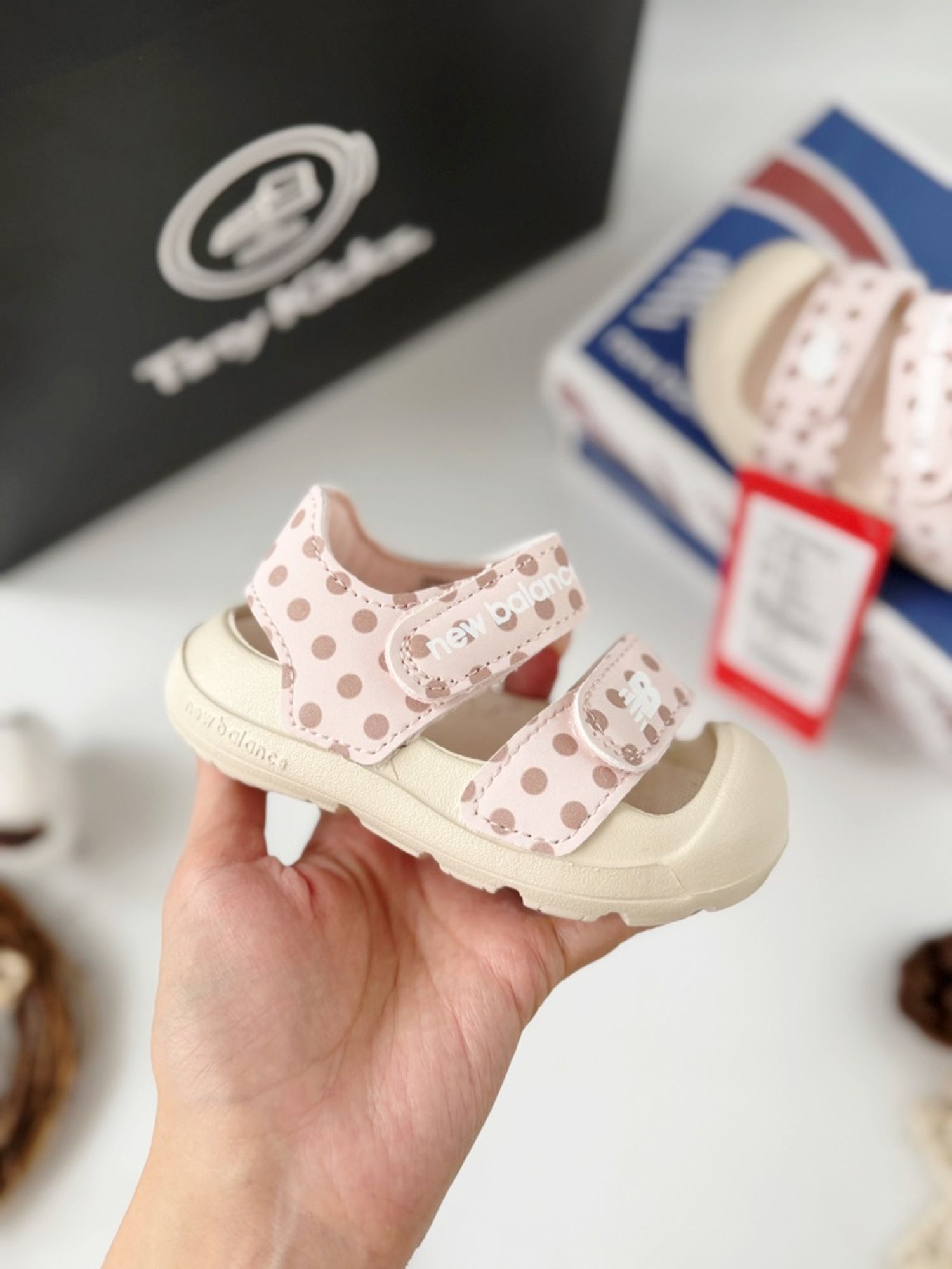 New Balance 809 Sandal Dots