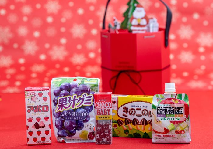 "Meiji Magic Pack" хүүхдийн шинэ жилийн бэлэг