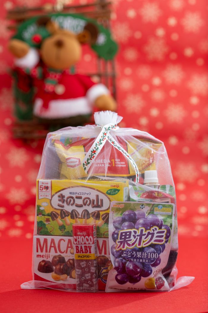 "НАР" хүүхдийн шинэ жилийн бэлэг 