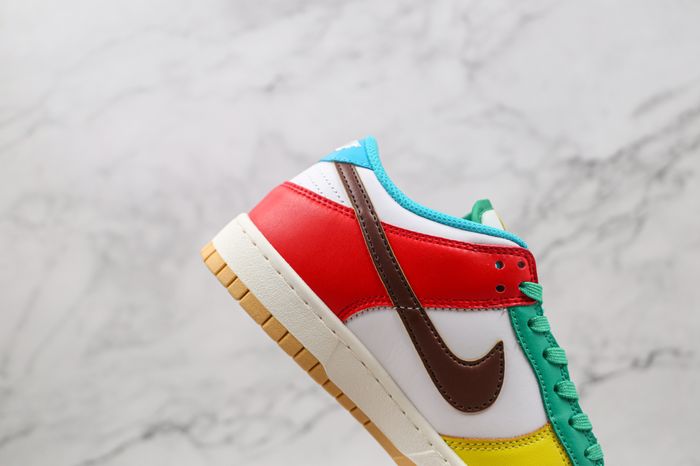 Nike SB Dunk Low “Free 99”