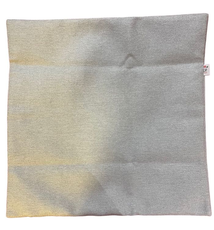 Цагаан саарал тааран дэр