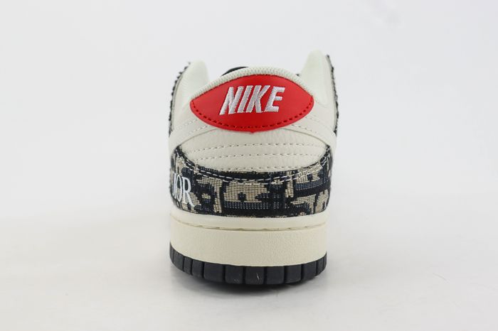 Nike SB Dunk Low x Dior 15