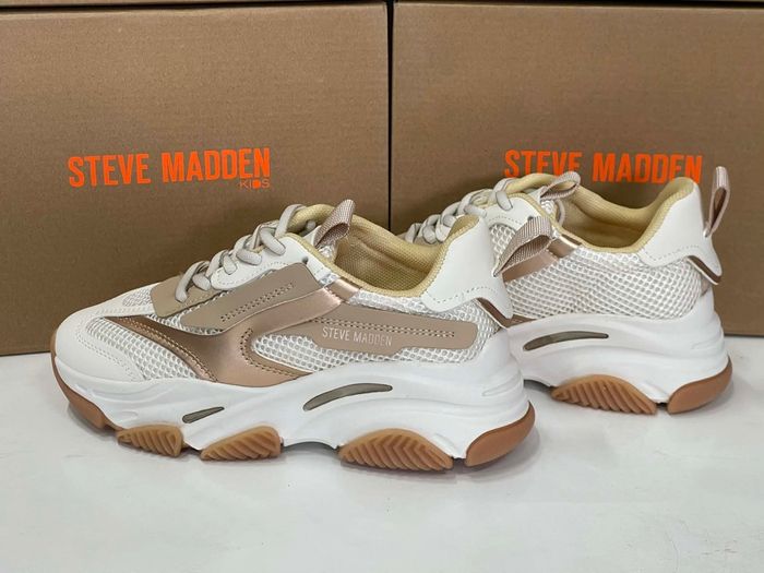 STEVE MADDEN COCONUT MLK