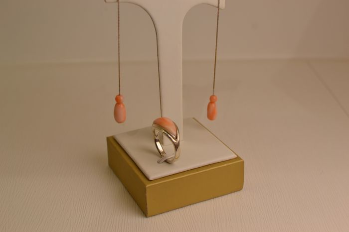 ягаан шүрэн хос