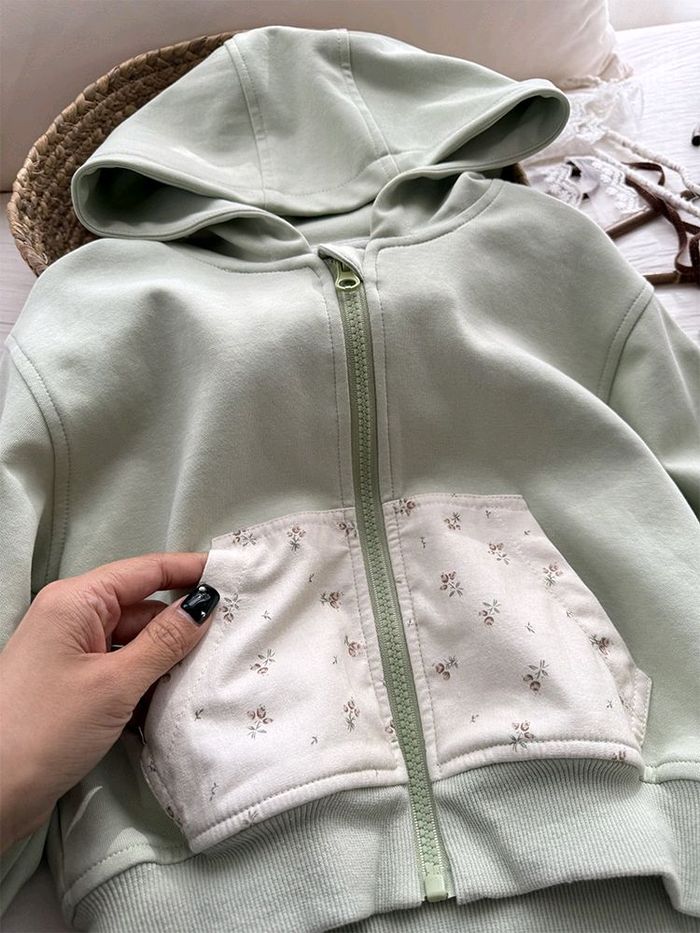 ОМО малгайтай ногоон цамц